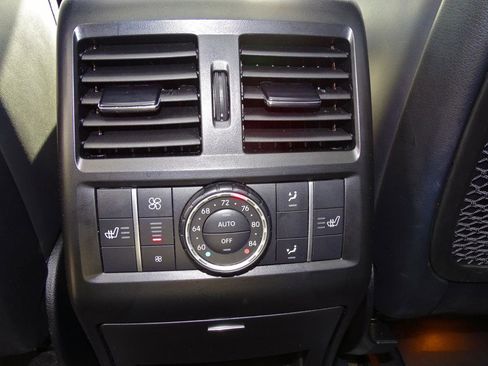 Used 2014 Mercedes-Benz GL 63 AMG 4MATIC image 20