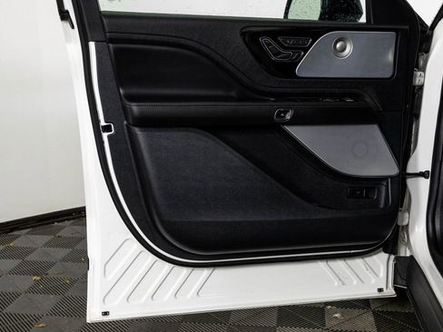 Used 2021 Lincoln Aviator Grand Touring w/ Equipment Group 302A AWD/4WD image 32