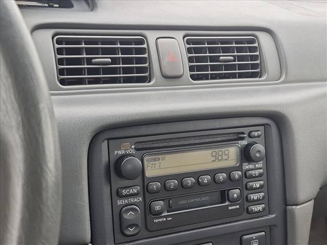 Used 2000 Toyota Camry CE FWD image 13