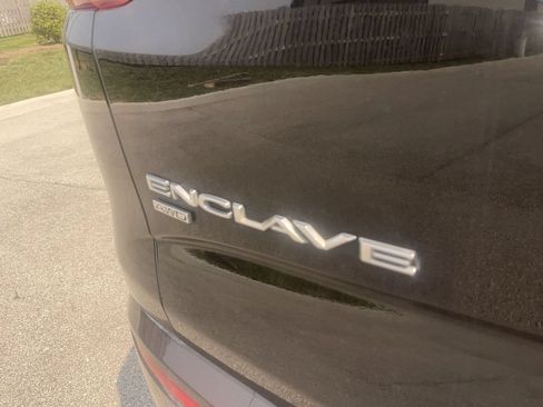 Used 2024 Buick Enclave Premium AWD/4WD image 13