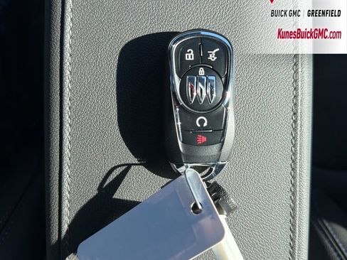 New 2026 Buick Envista Sport Touring image 41