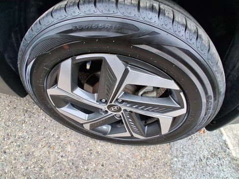 Used 2023 Hyundai Tucson Limited image 19