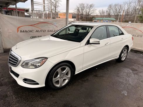 Used 2014 Mercedes-Benz E 350 4MATIC Sedan image 8