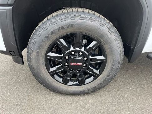 New 2026 GMC Sierra 2500 AT4 w/ AT4 Premium Plus Package image 24