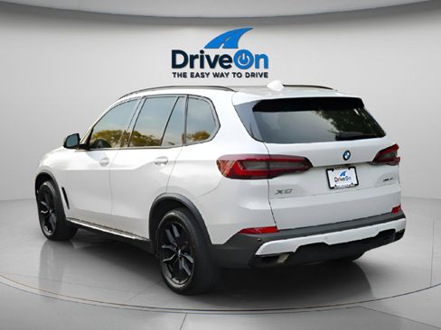 Used 2022 BMW X5 xDrive40i image 5