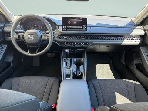 Certified 2025 Honda Accord SE image 27