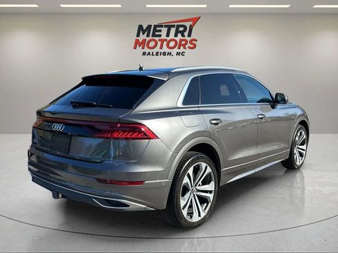 Used 2021 Audi Q8 Prestige image 3