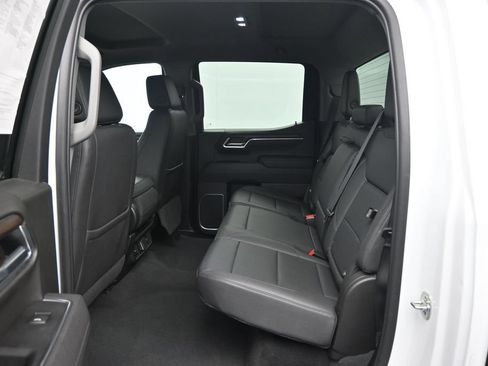 Used 2025 GMC Sierra 1500 SLT AWD/4WD image 27