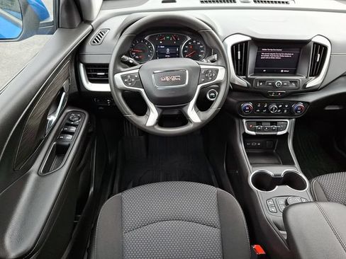 Used 2024 GMC Terrain SLE w/ Driver Convenience Package AWD/4WD image 12