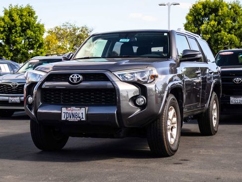 Used 2014 Toyota 4Runner SR5 Premium RWD image 3