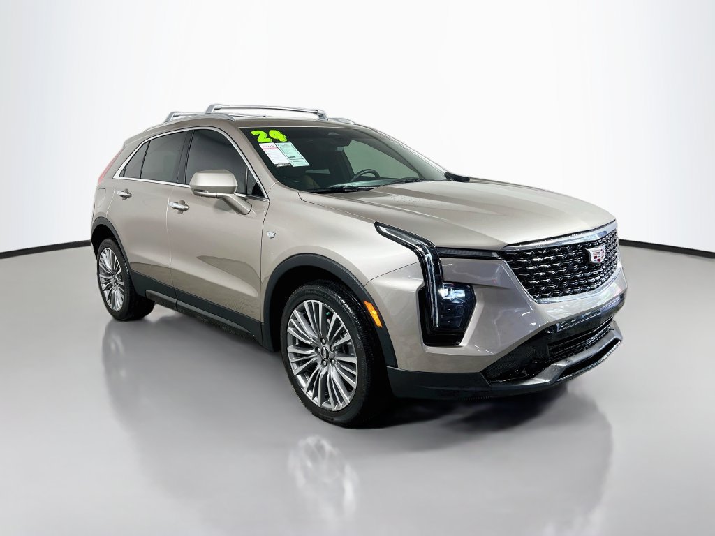 Used 2024 Cadillac XT4 Premium Luxury w/ Technology Package FWD image 1