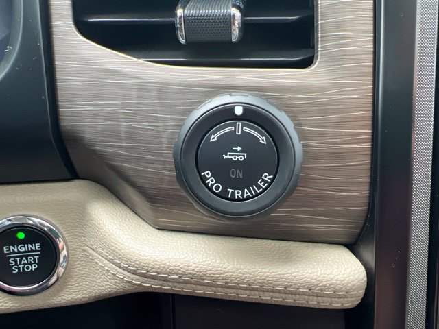Used 2023 Ford Expedition Limited AWD/4WD image 34