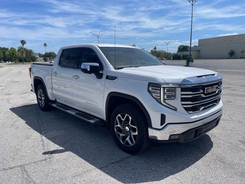 Used 2023 GMC Sierra 1500 SLT w/ SLT Premium Package AWD/4WD image 4