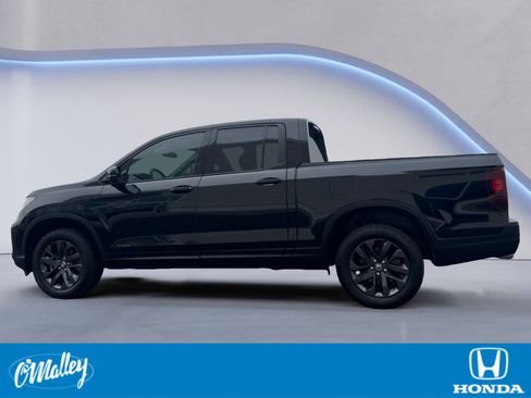 Certified 2025 Honda Ridgeline Sport image 2