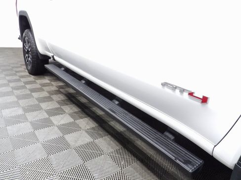 Used 2025 GMC Sierra 1500 AT4 w/ Technology Package image 50