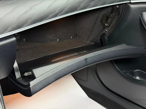 Used 2019 Mercedes-Benz E 300 image 39