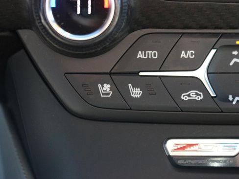 Used 2019 Chevrolet Corvette Z06 RWD image 30