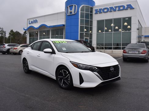 Used 2024 Nissan Sentra SV image 1