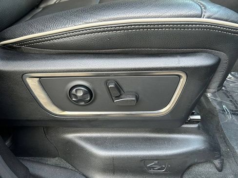 Used 2021 RAM 1500 Limited w/ Night Edition RWD image 32