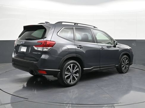 Used 2021 Subaru Forester Limited AWD/4WD image 5
