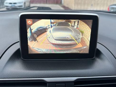 Used 2016 MAZDA MAZDA3 i Sport w/ Preferred Equipment Package FWD image 13