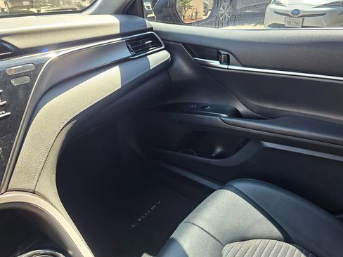 Used 2020 Toyota Camry SE w/ Convenience Package image 37