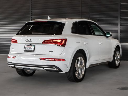 Used 2021 Audi Q5 2.0T Premium Plus AWD/4WD image 16