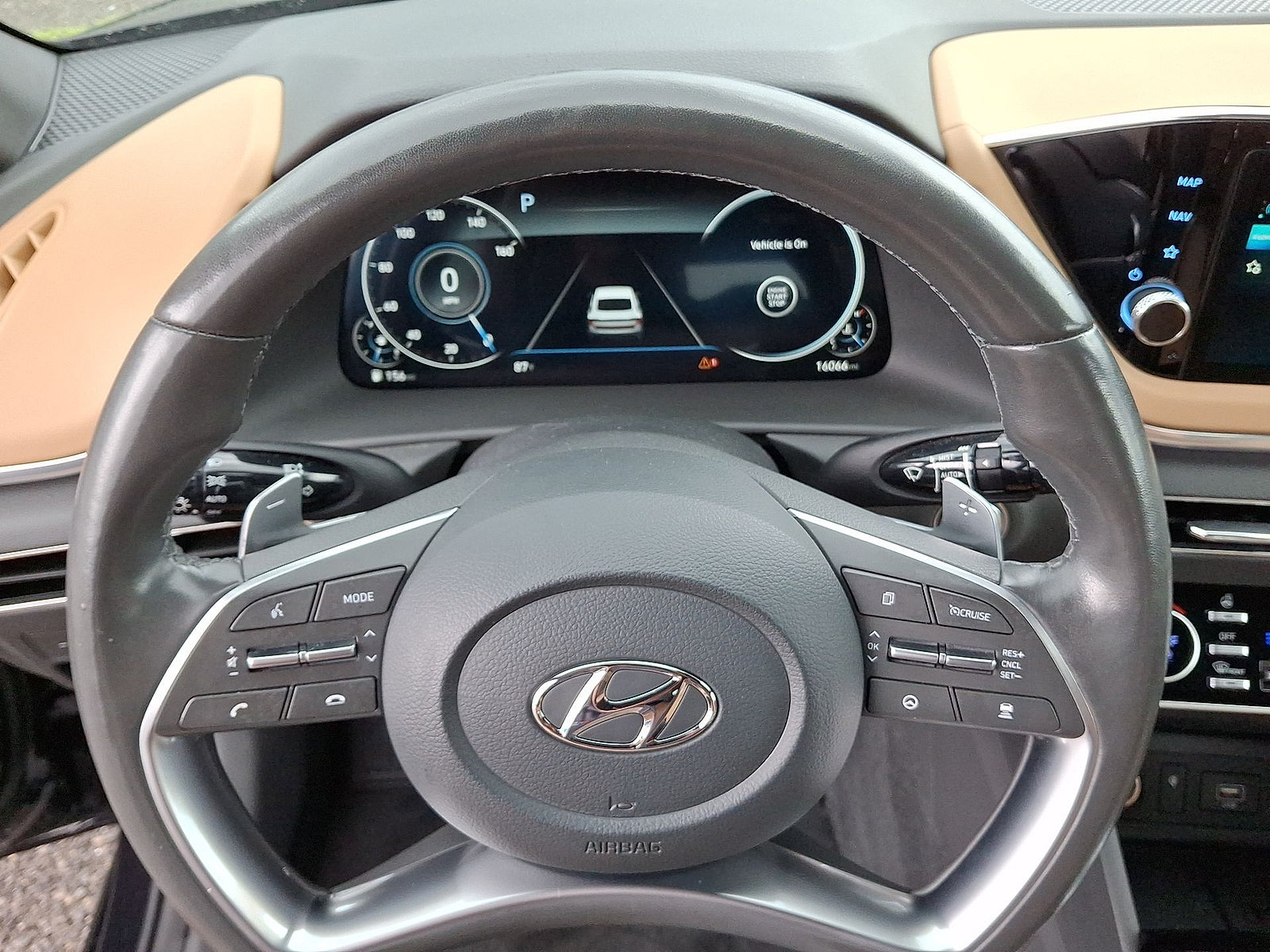 Certified 2023 Hyundai Sonata Limited w/ Cargo Package FWD image 22