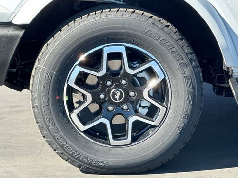 New 2026 Ford Bronco Outer Banks image 27