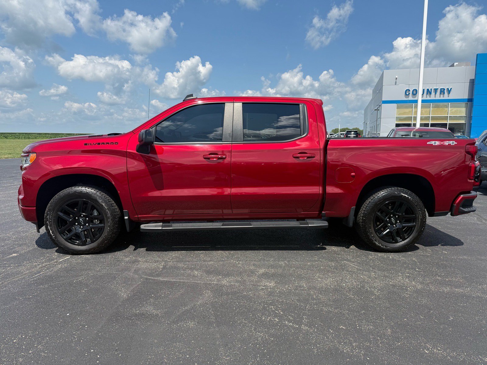 Used 2024 Chevrolet Silverado 1500 RST w/ Convenience Package II AWD/4WD image 2