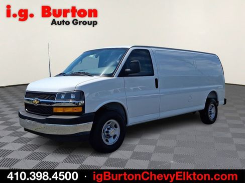 New 2026 Chevrolet Express 2500 Extended w/ Driver Convenience Package RWD image 2