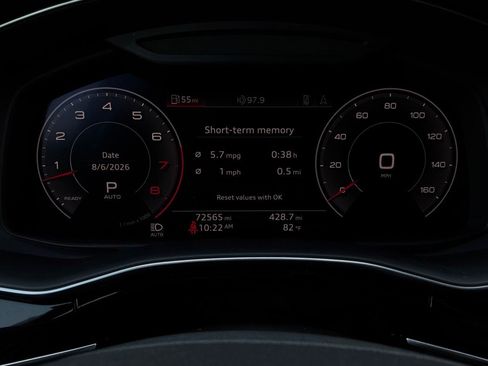 Used 2019 Audi Q8 Premium Plus w/ Premium Plus AWD/4WD image 52