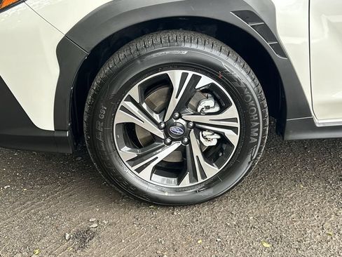 Certified 2025 Subaru Crosstrek 2.5i Premium AWD/4WD image 10