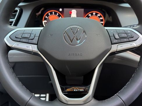 New 2026 Volkswagen Atlas Peak Edition AWD/4WD image 7