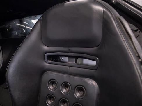 Used 2005 Ford GT image 14