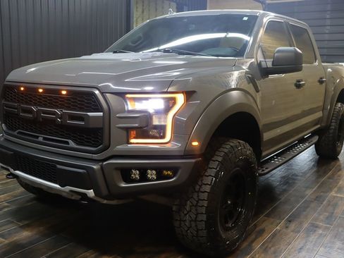 Used 2020 Ford F150 Raptor image 6
