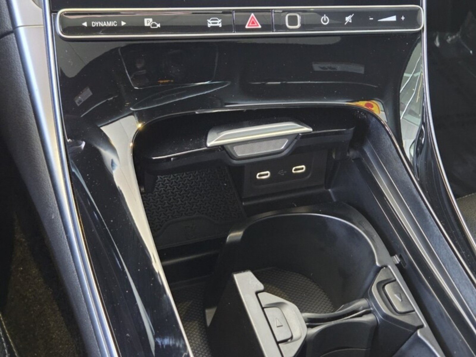 Certified 2026 Mercedes-Benz C 300 Sedan image 33