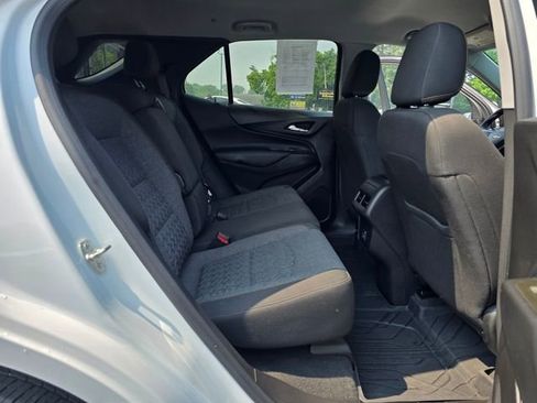 Used 2023 Chevrolet Equinox LT w/ LPO, Floor Liner Package image 28