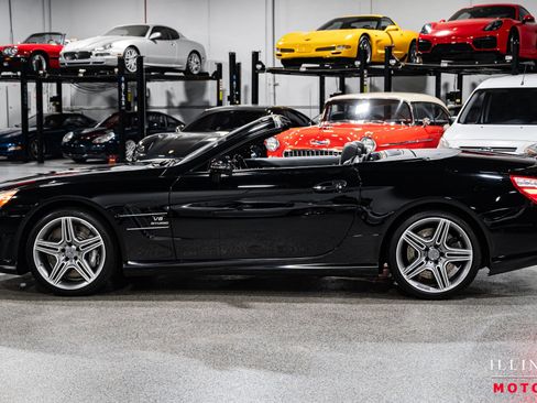 Used 2013 Mercedes-Benz SL 63 AMG image 2