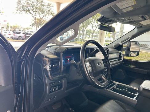 Used 2024 Ford F350 Lariat image 6