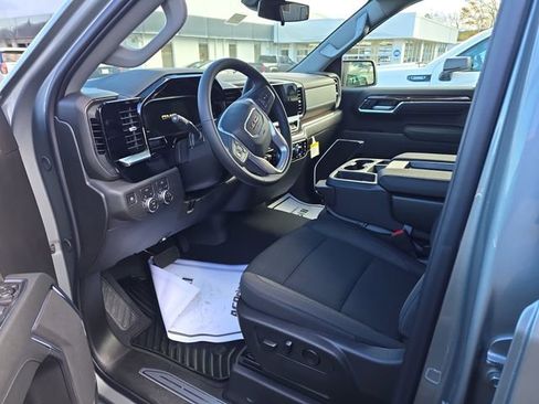 New 2026 GMC Sierra 1500 Elevation image 13