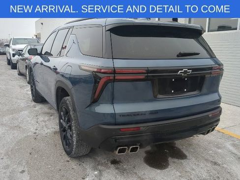 Certified 2024 Chevrolet Traverse LT w/ Midnight/Sport Edition image 3