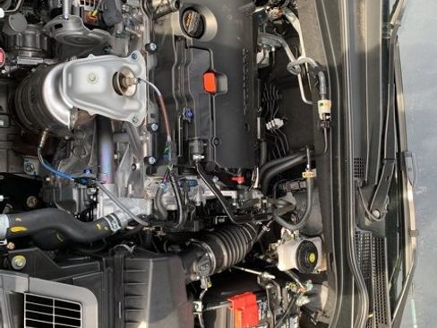 Used 2025 Honda HR-V LX image 7