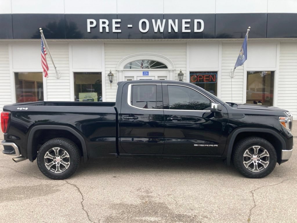 Certified 2020 GMC Sierra 1500 SLE w/ SLE Value Package AWD/4WD image 4