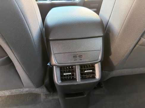 Used 2025 Chevrolet Equinox LT image 21