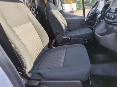 Used 2025 Ford Transit 250 Low Roof w/ Exterior Upgrade Package RWD image 29