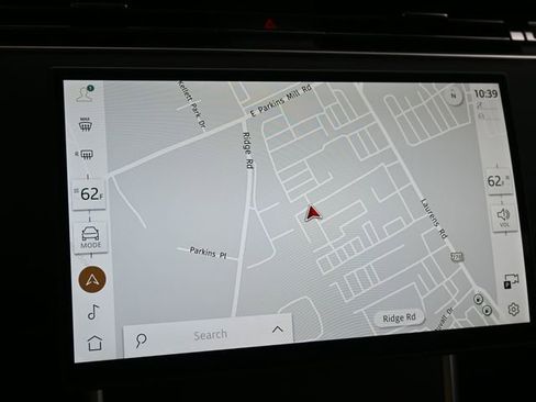 New 2025 Land Rover Range Rover SV image 16