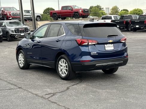 Used 2022 Chevrolet Equinox LT FWD image 12