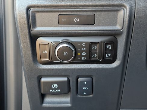 New 2025 Ford F150 Lariat w/ Equipment Group 501A Mid image 22