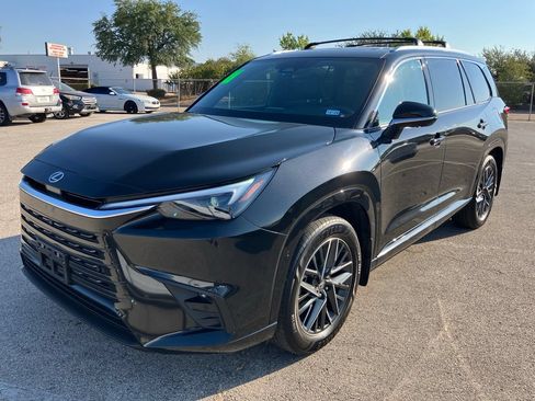 Used 2025 Lexus TX 350 AWD w/ Technology Package image 16